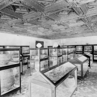 FRANCISCO SANCHIS MUÑOZ  Salón dorado del palacio de la Generalitat de Valencia. 1946. ES.462508.ADPV/Colección Sanchis, imagen nº 01033