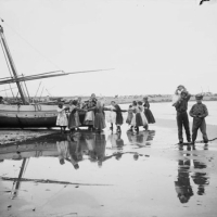 CARLOS SARTHOU CARRERES. Playa de Castellón de la Plana. 1910. ES.462508.ADPV/Colección Sarthou, imagen nº 00442 