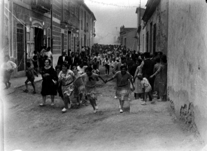 AUTOR DESCONOCIDO. Celebración de un correfoc. s.l. 1928. ES.462508.ADPV/Colección Ferran Belda, imagen nº 06512